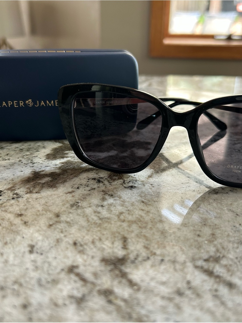 Draper James Black Cat-Eye Sunglasses with Dark Lenses Brand new